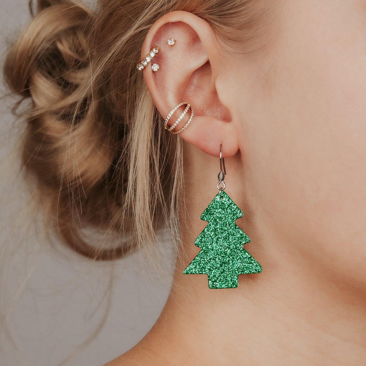 LEMPI earrings, Christmas tree (green glitter)