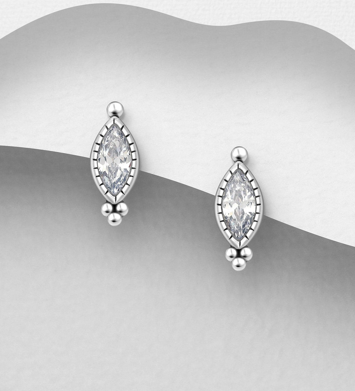 PREMIUM COLLECTION|Irene silver grey stud earrings