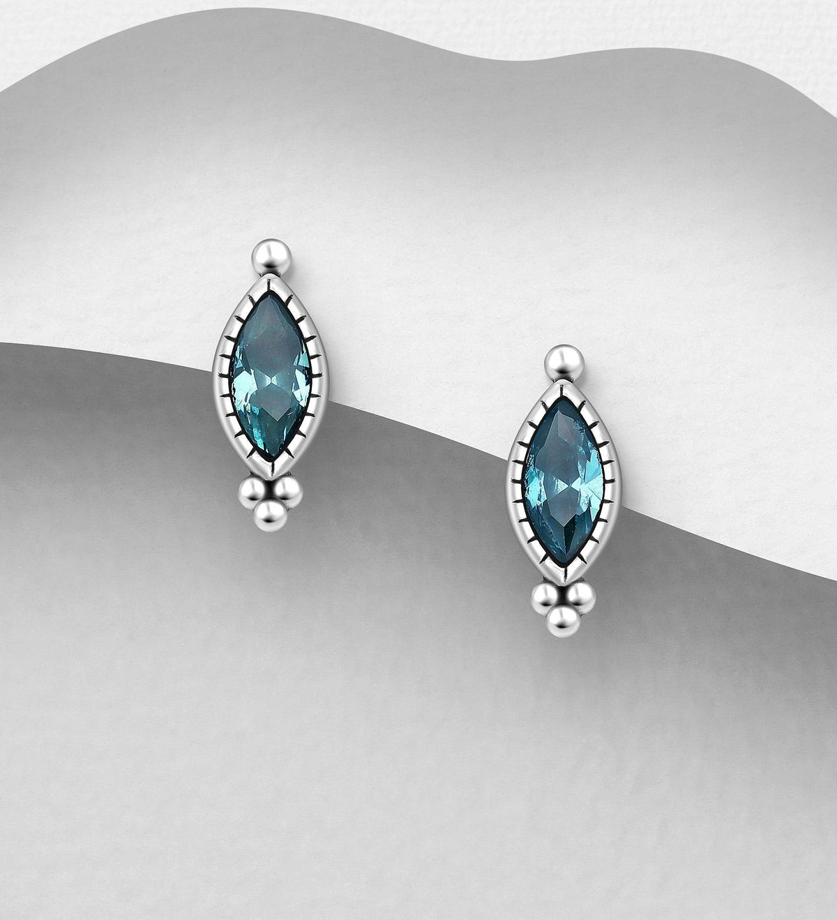 PREMIUM COLLECTION|Irene silver smoky blue stud earrings