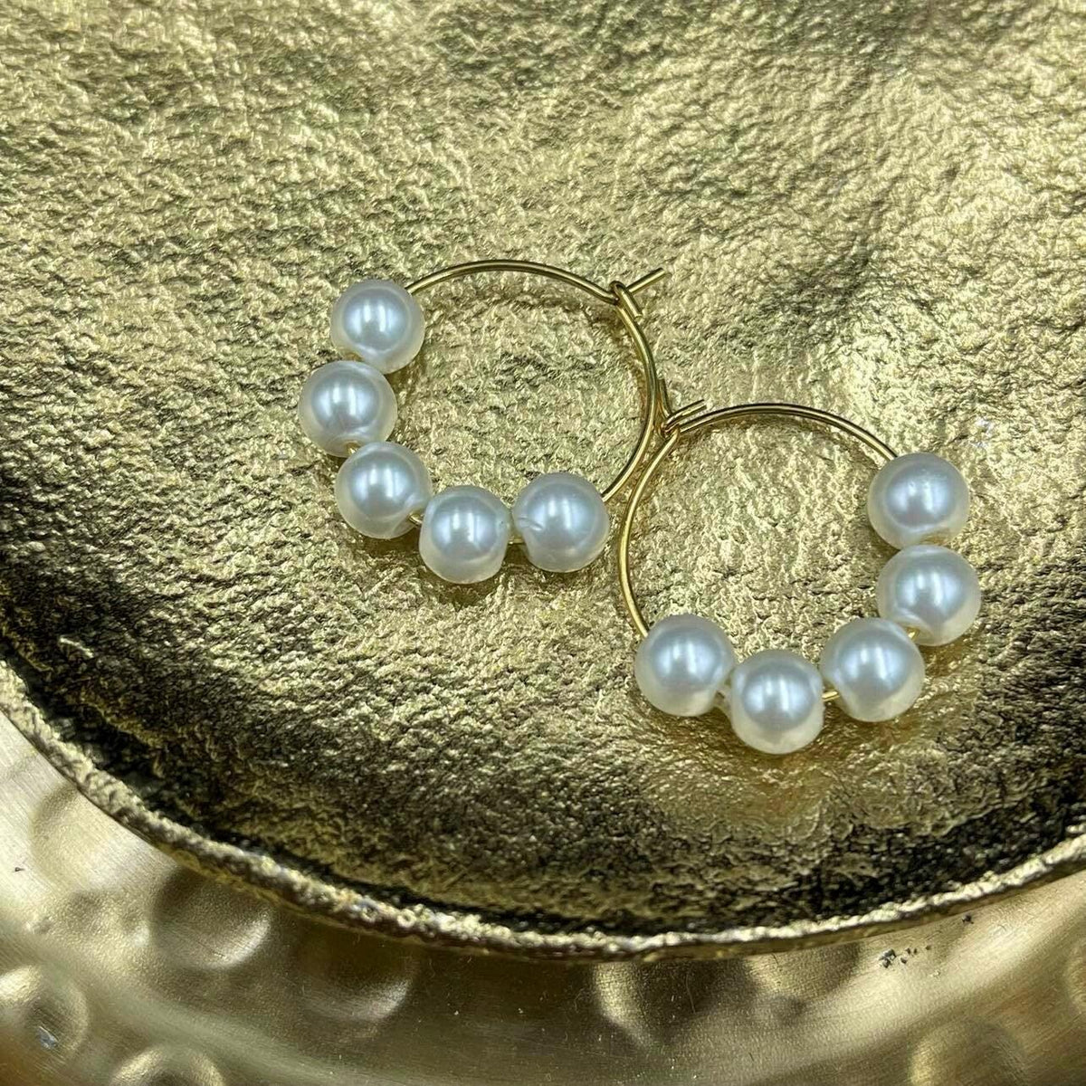 Jolie handmade pearl rings (white, small)