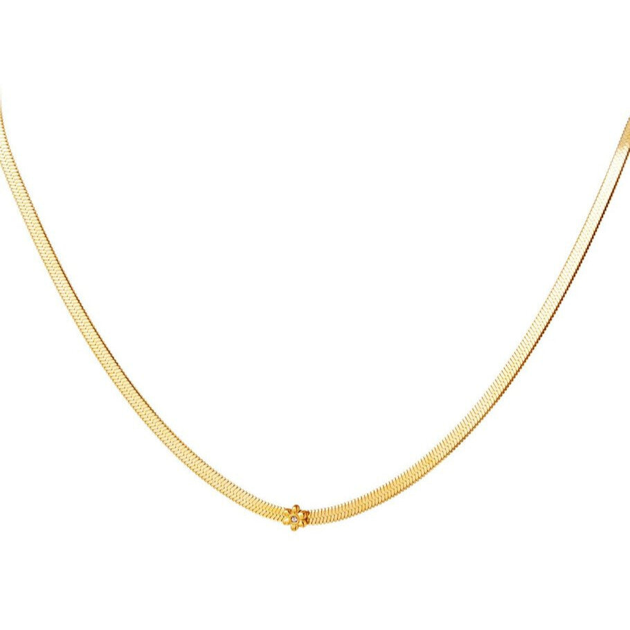 French Riviera | Honey Bloom flower-adorned surgical steel necklace