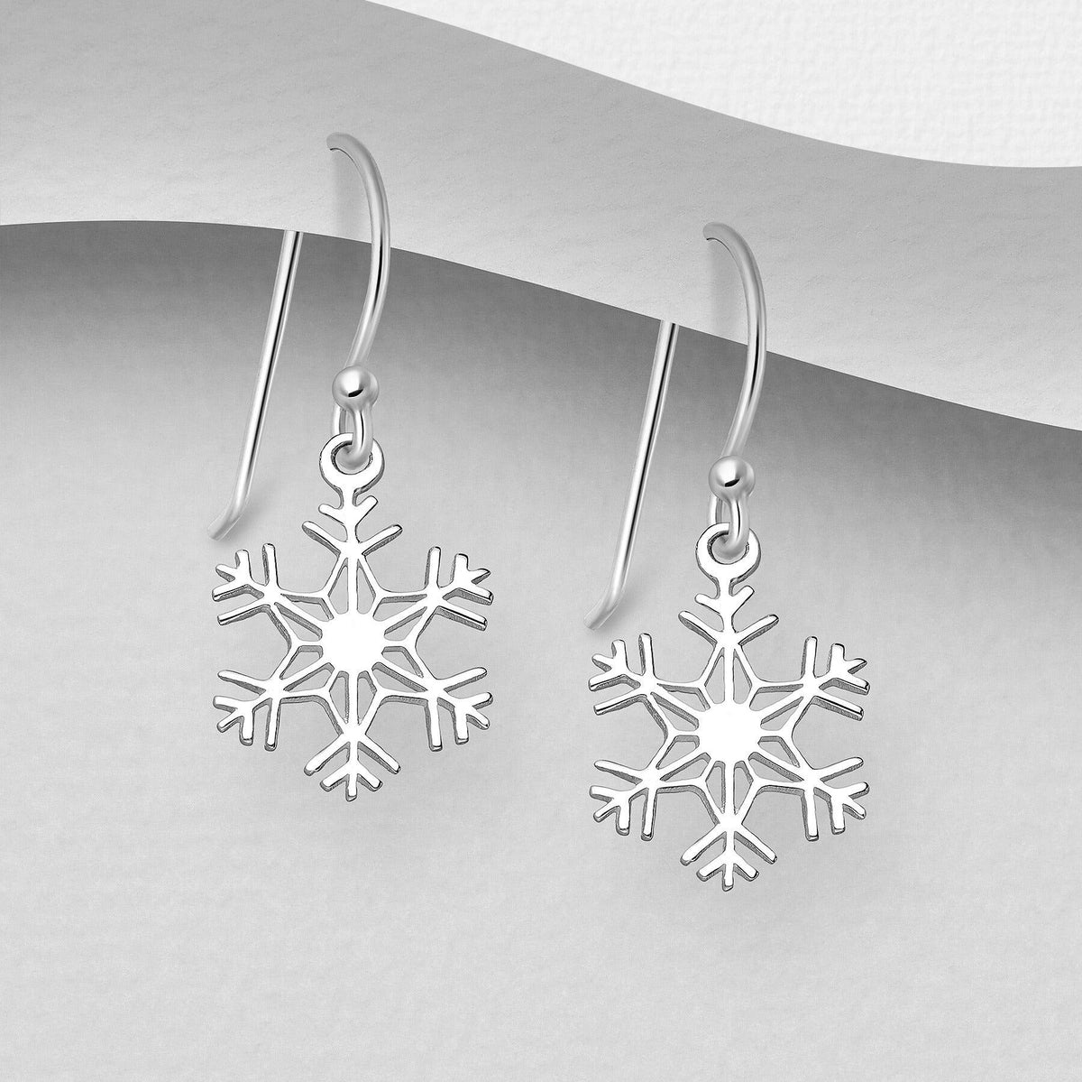 PREMIUM COLLECTION | Kuura snowflake silver earrings
