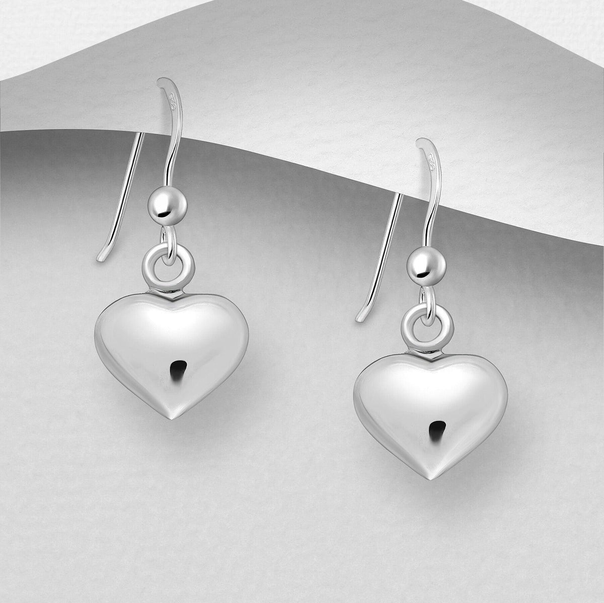 PREMIUM COLLECTION | Forever Yours heart-shaped silver earrings