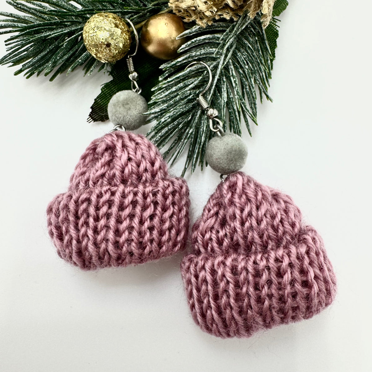Lilac Winter Beanie –violetit joulukorvakorut