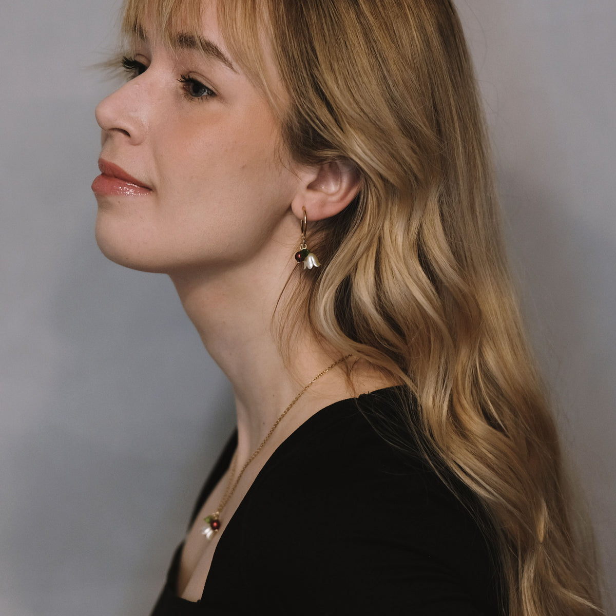 Floréa Christmas berry handmade flower earrings