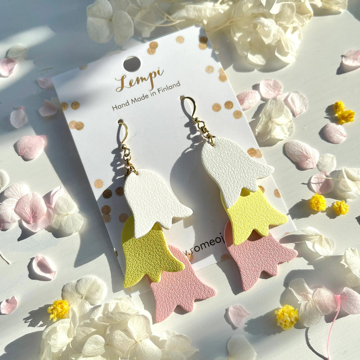 LEMPI® Earrings, Summer Meadow (white-light yellow-light pink)
