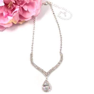 Rhinestone necklace, Delicate rhinestone drop