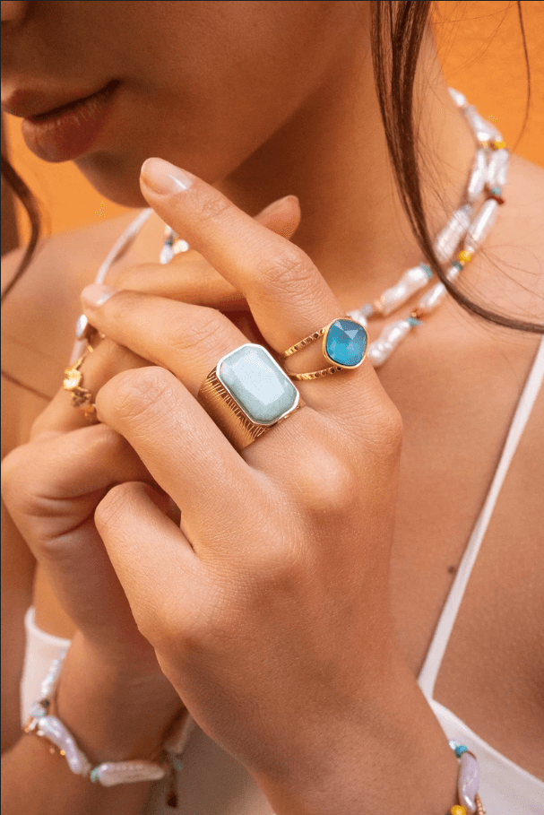 Sormus, BOHM PARIS|Bague Léa dorée avec crystal light coral