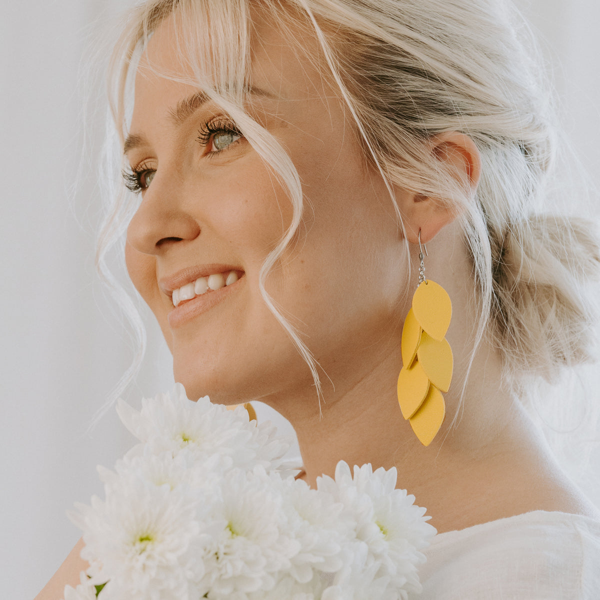 LEMPI earrings, Grain (warm yellow)