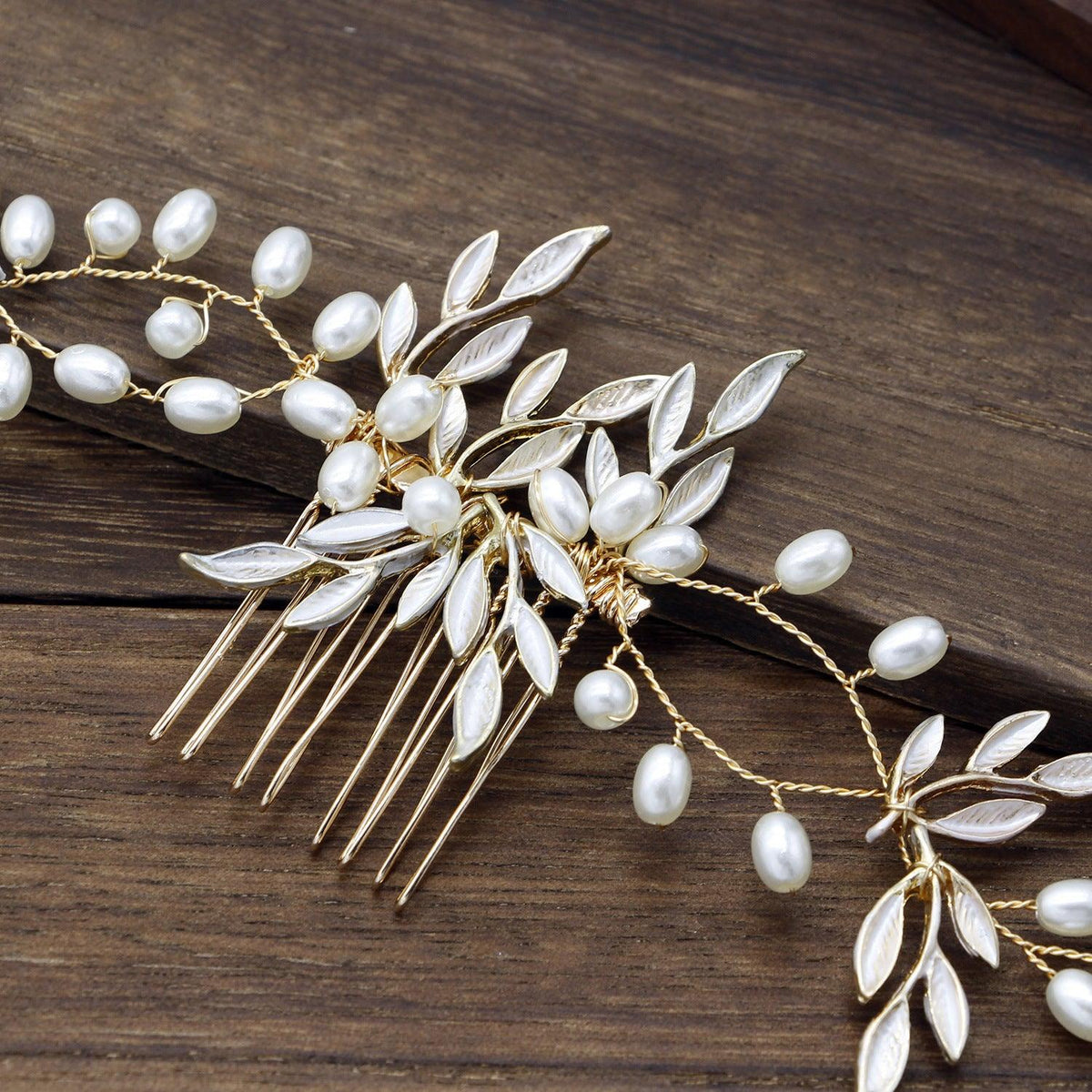 ROMANCE, Elodie -gold-colored vine-like hair ornament with pearls