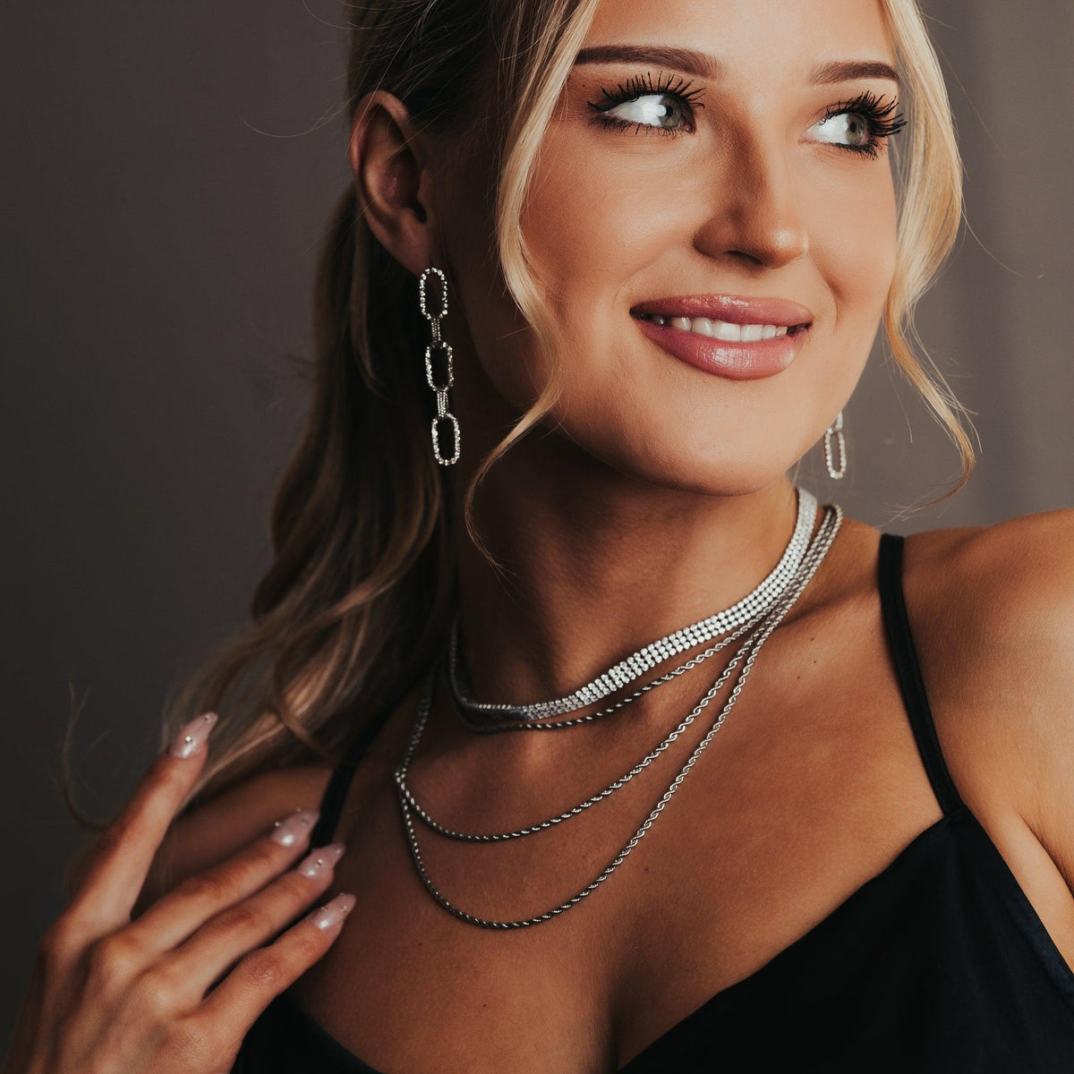 FRENCH RIVIERA | Remy Earrings -kirkkaat strassikorvakorut (hopea)