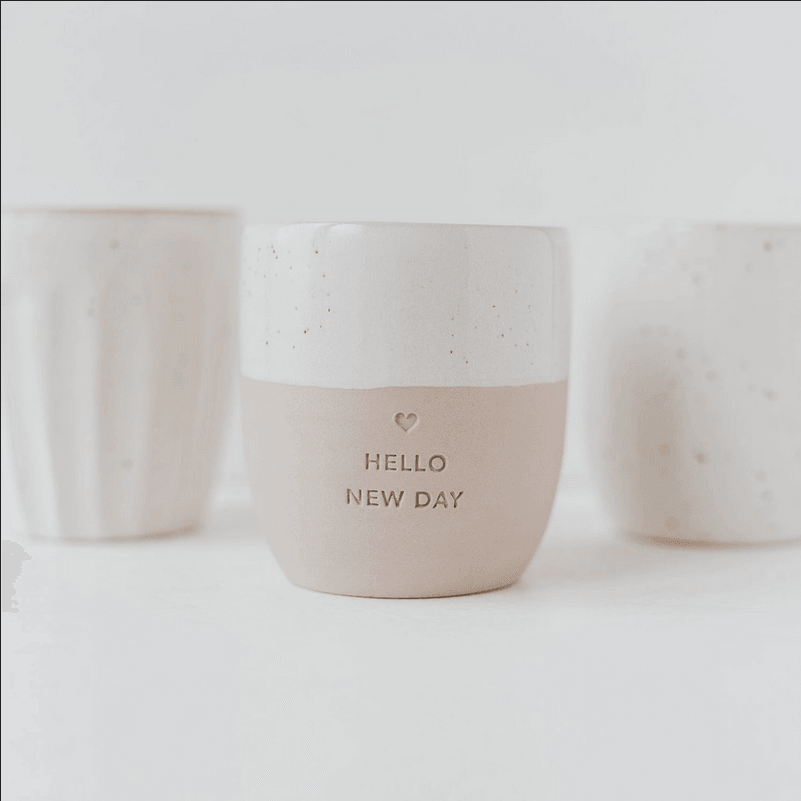 Muki, Hello New Day Mug -käsintehty korvaton tekstimuki