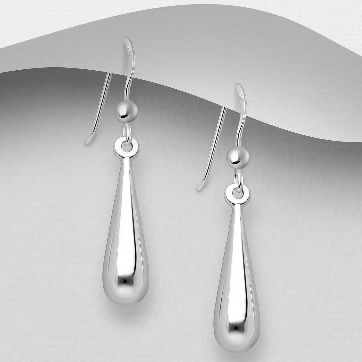 PREMIUM COLLECTION|Tuva silver drop earrings with a smooth surface