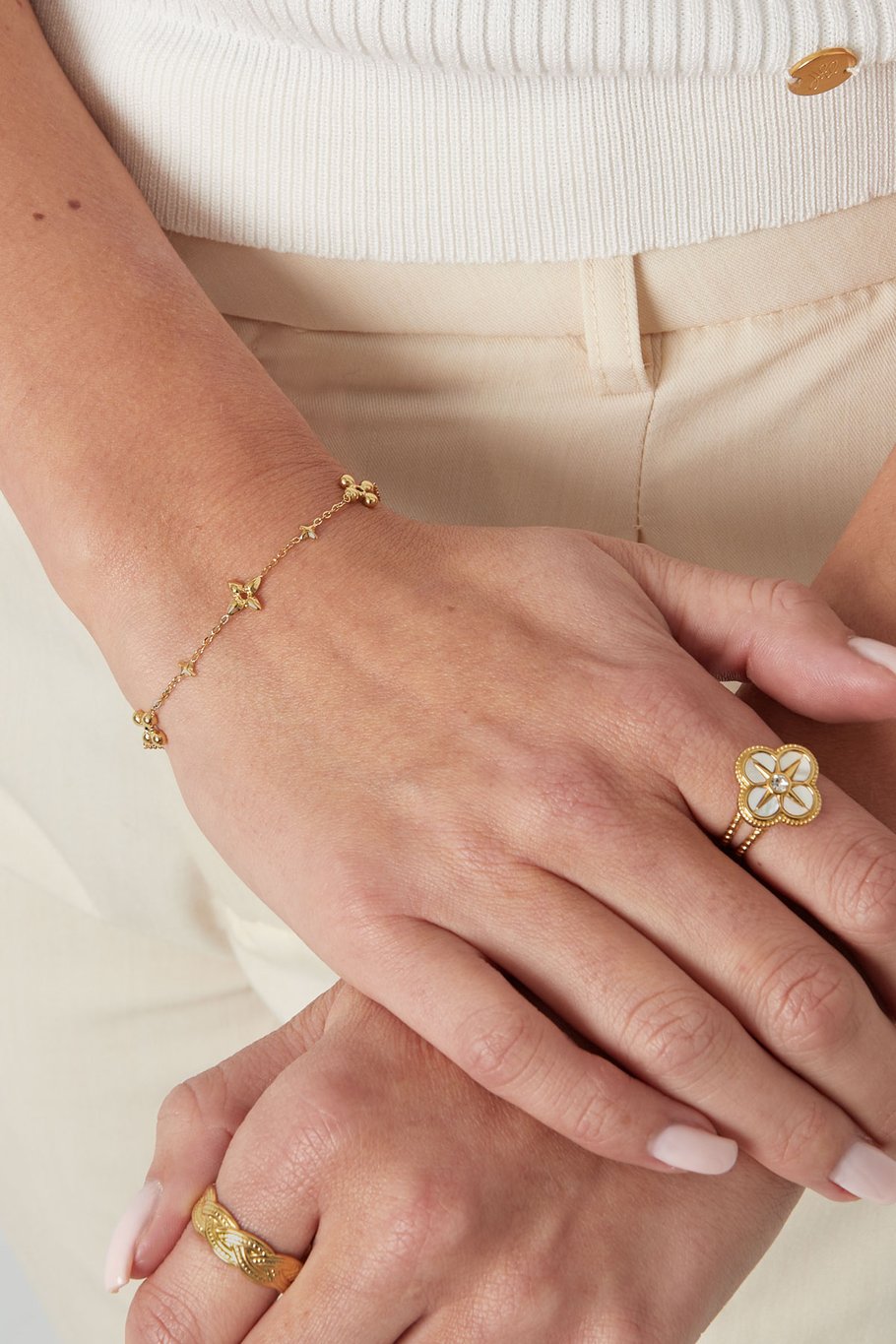 French Riviera | Delphine - dainty surgical steel bracelet (gold)
