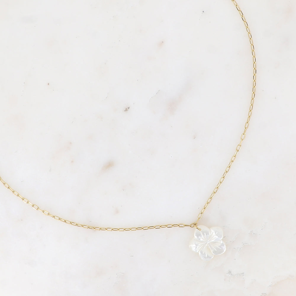 BOHM PARIS | Collier Fleur de Nacre – white mother-of-pearl flower necklace