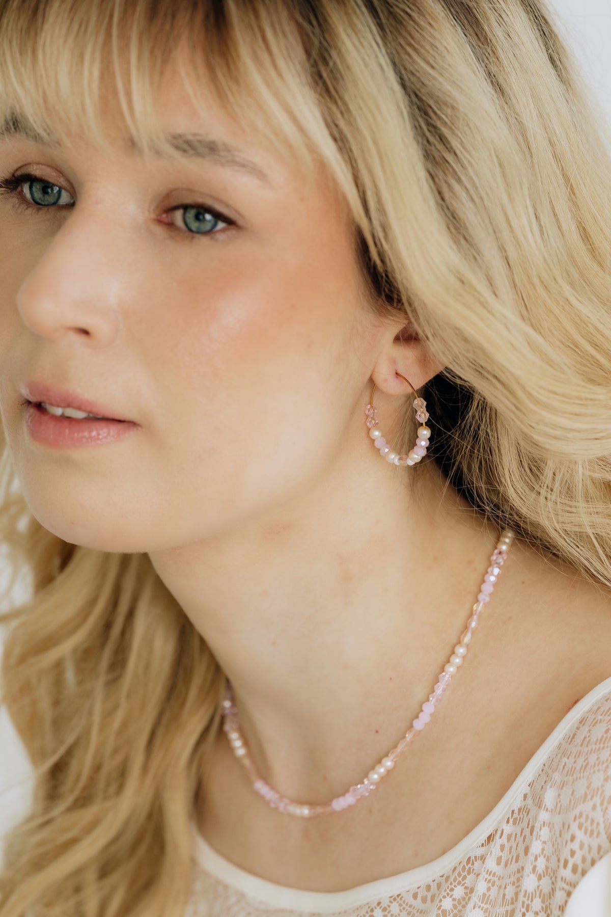 Jolie Rose handmade necklace (shades of pink, gold)