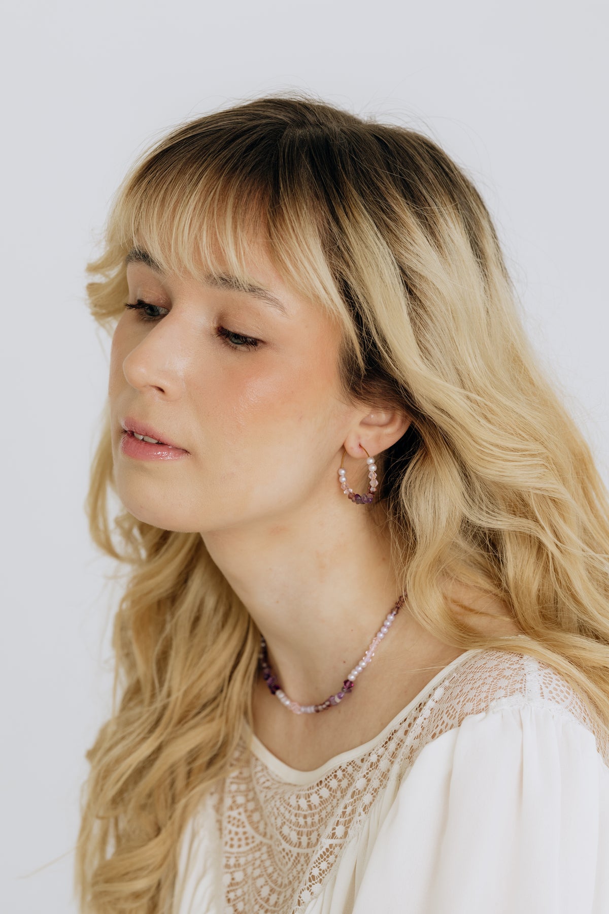 Jolie Amethyst -käsintehty kaulakoru (liilan sävyt, kulta)