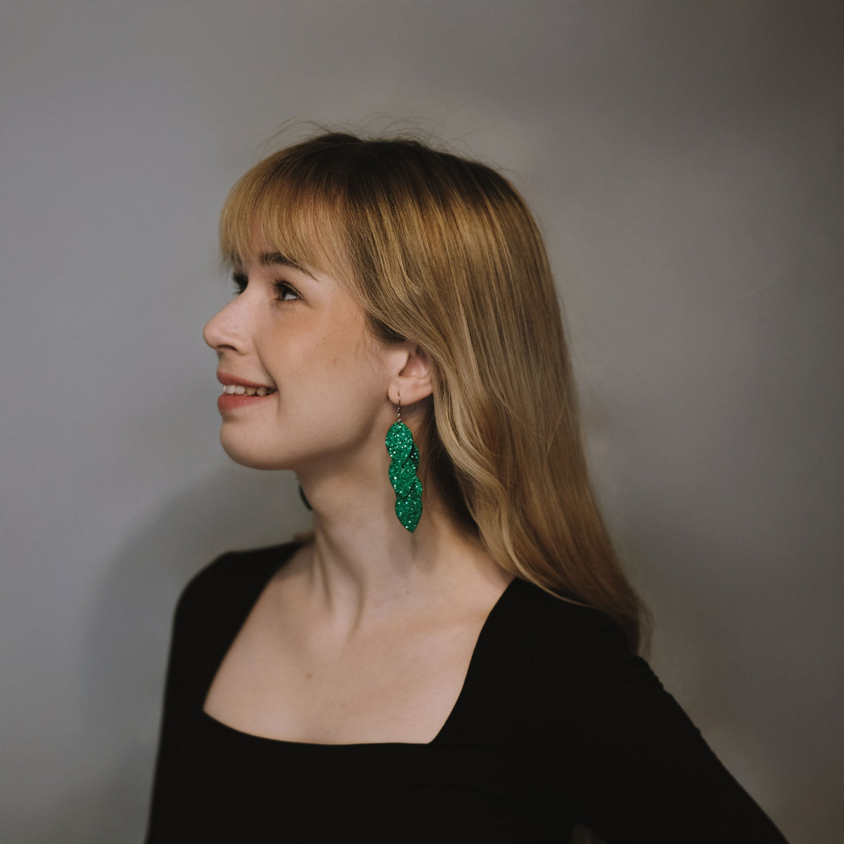 LEMPI® earrings, Grain (green glitter)